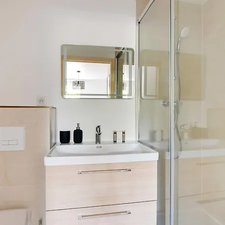 Exclusive Duplex -5bd-10p- Lejlighed *