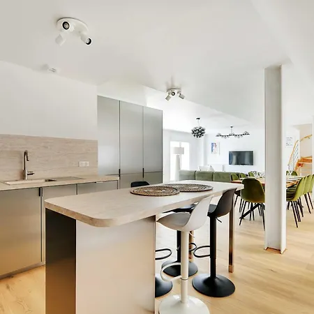 Exclusive Duplex -5bd-10p- Nogent-sur-Seine